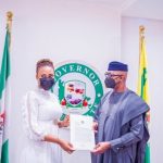 Best Graduating Student Recieves ₦5m, A House, And Scholarship From Ogun State Governor