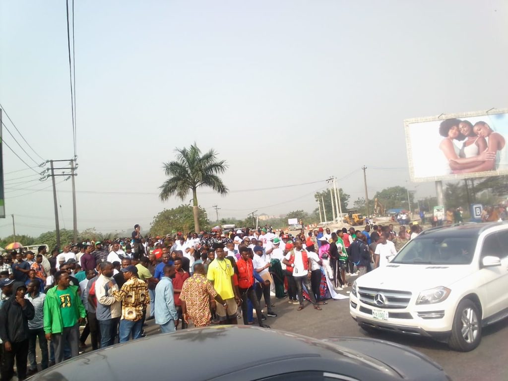 Federal Lawmakers Flood Rivers State in Solidarity Walk for Fubara