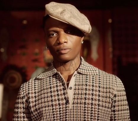 Wizkid marking his 10 billion Spotify streams achievement as a global music icon.